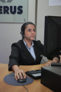 Telemarketing - funcionária terceirizada